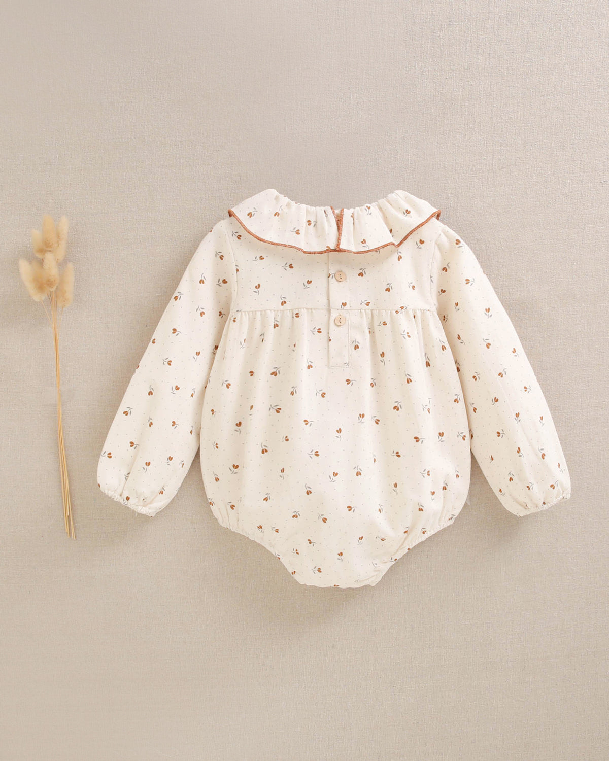 Ranita de bebé niña beige con estampado de flores
