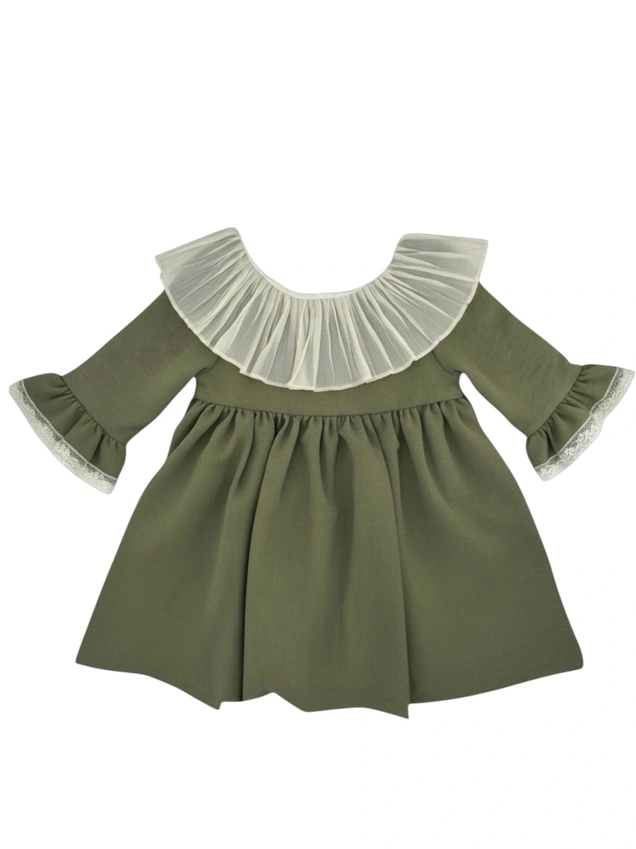 Vestido manga semi con volante y cuello crudo