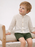 Conjunto camisa crudo cuello mao abotonada pantalón corto verde
