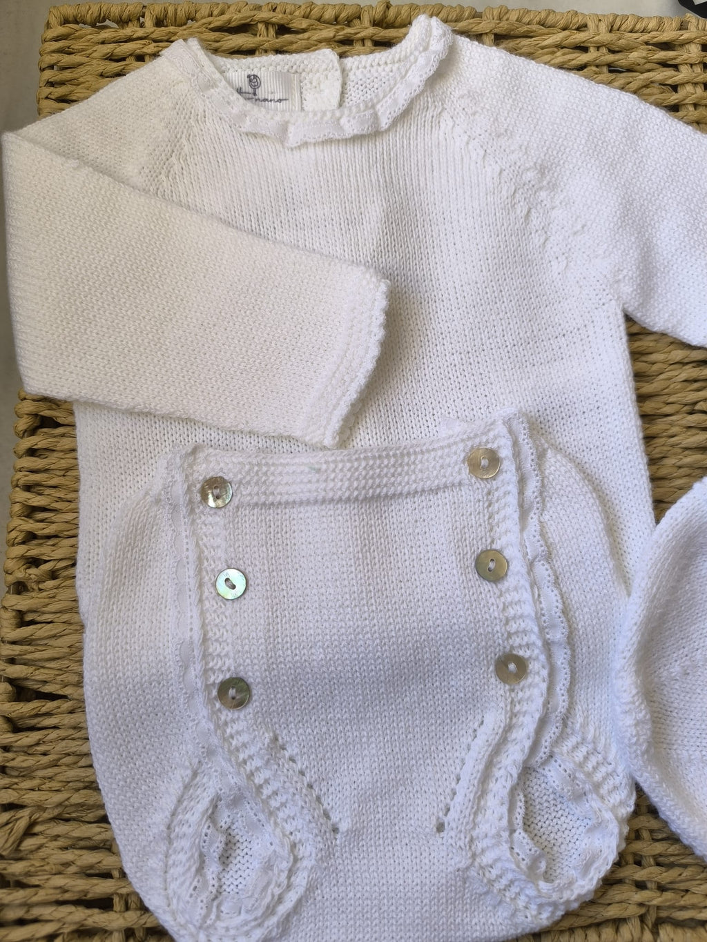 Conjunto 3 piezas en punto liso con tira bordada