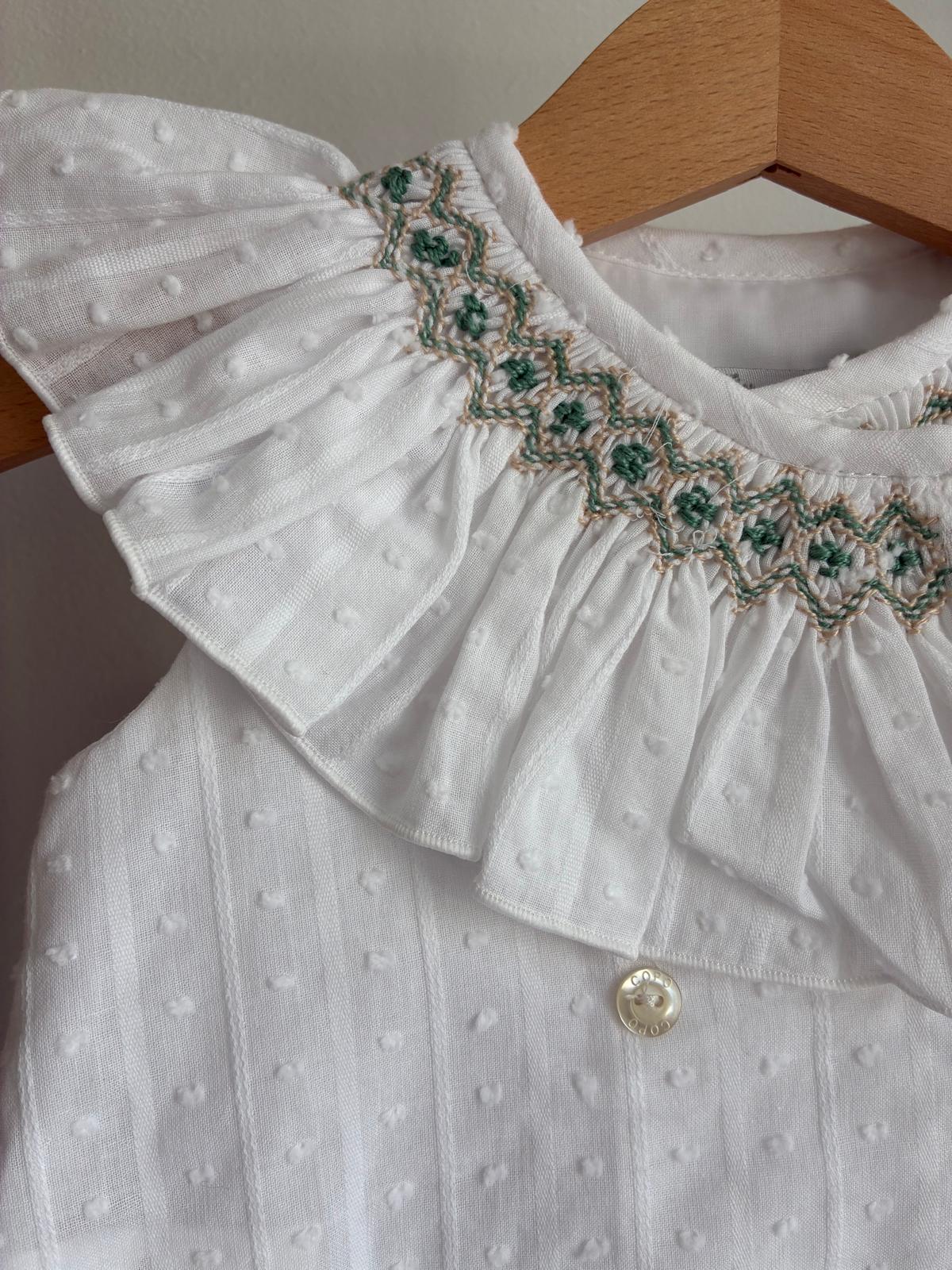 Jesusito de plumeti cruzado y punto smock en verde y beige