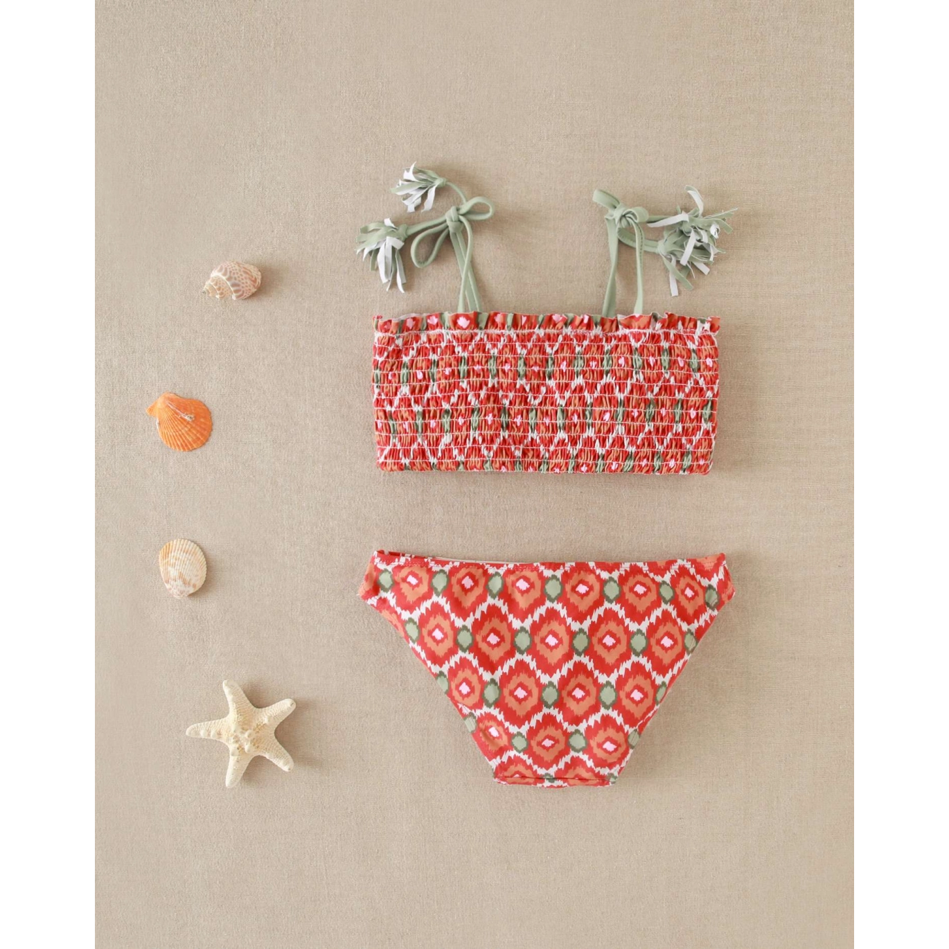 Bikini de niña con estampado geométrico y nido de abeja