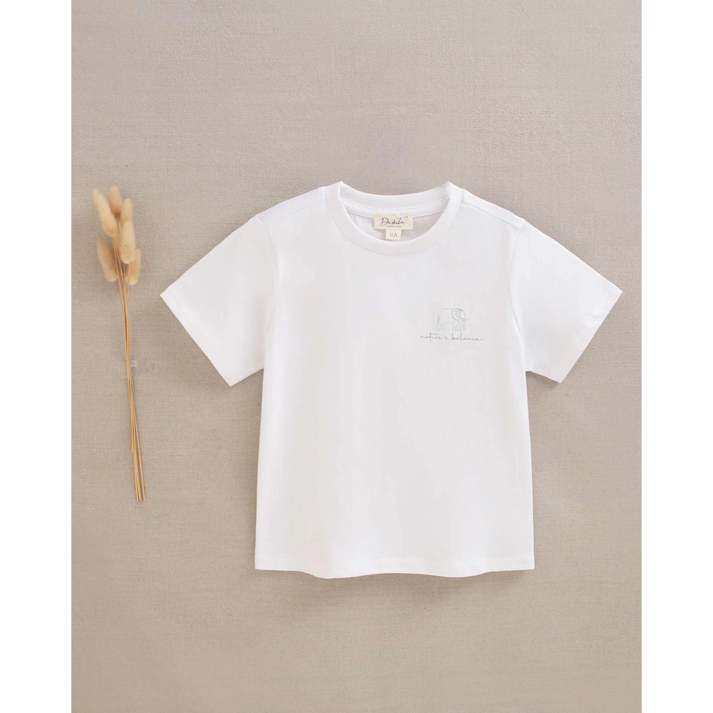 Camiseta de niño blanca con dibujo geométrico con elefante