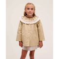 Gabardina de niña beige con volante en el cuello