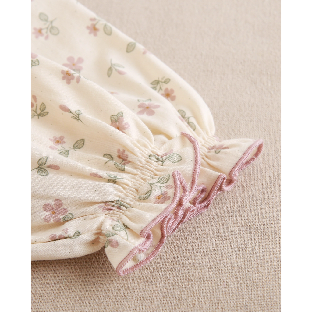 Ranita de bebé niña de flores rosa con cuello volante