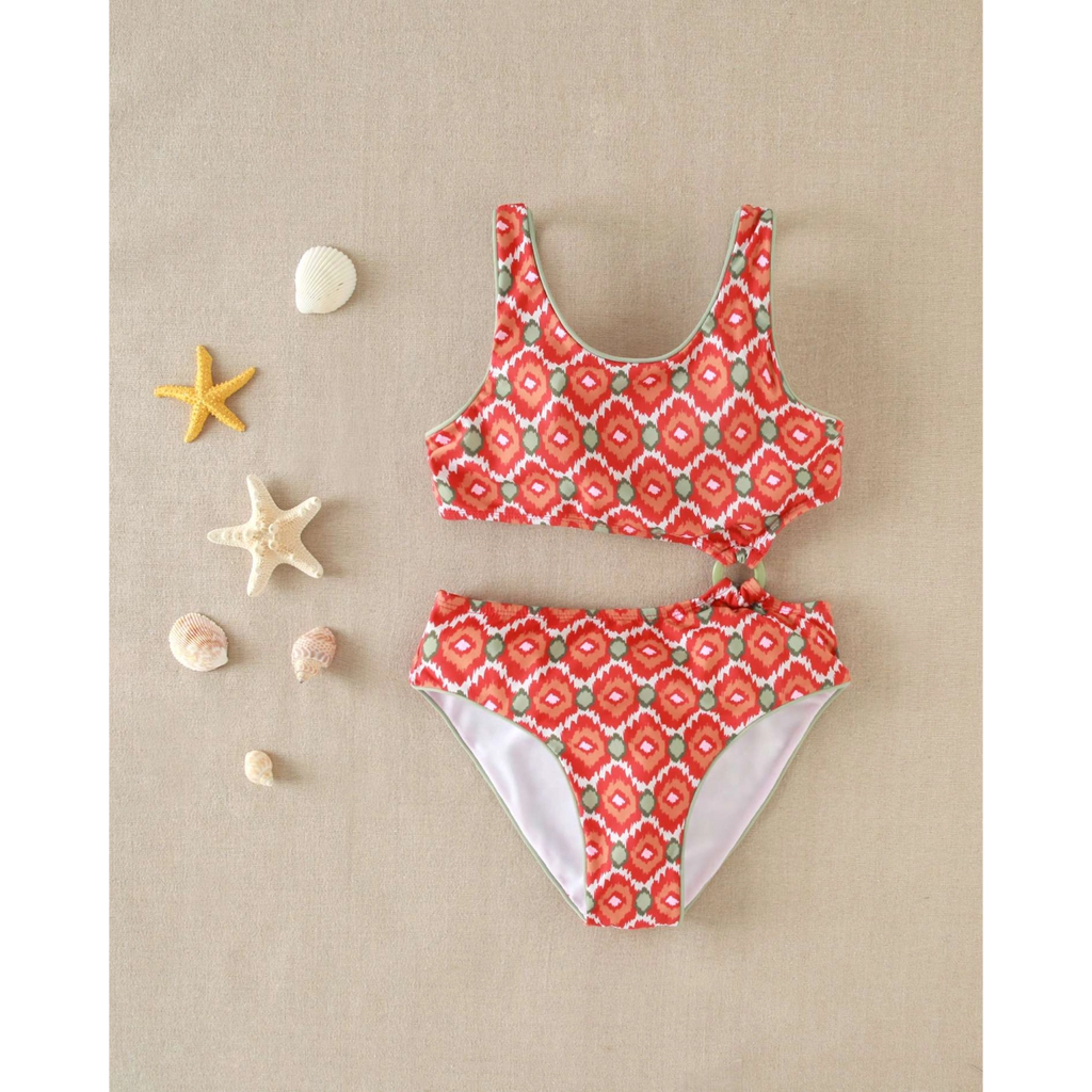 Trikini de niña con estampado geometrico y detalle en la cintura