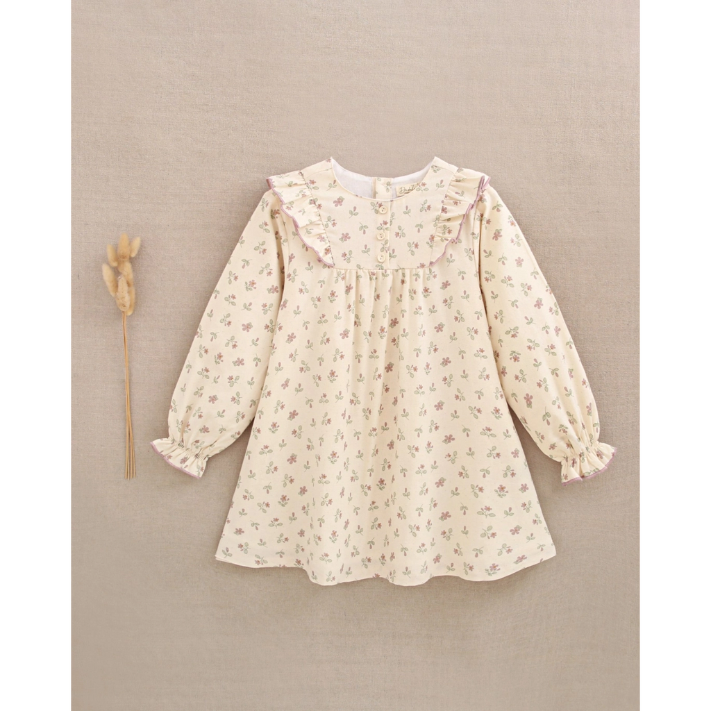 Vestido de niña de flores con volantes rosa